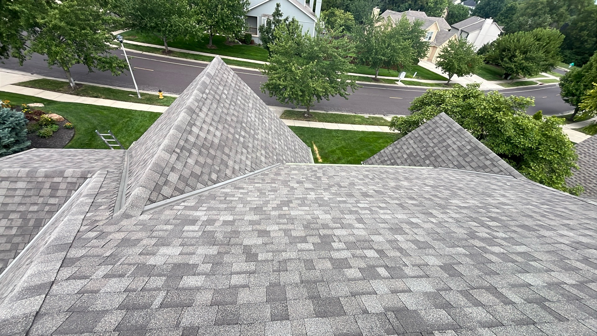 is_roof_and_gutters_clear_of_leftover_debris__ios_rq0m3q_032252d3